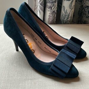 Le Babe Blue Suede Made In Italy Pumps